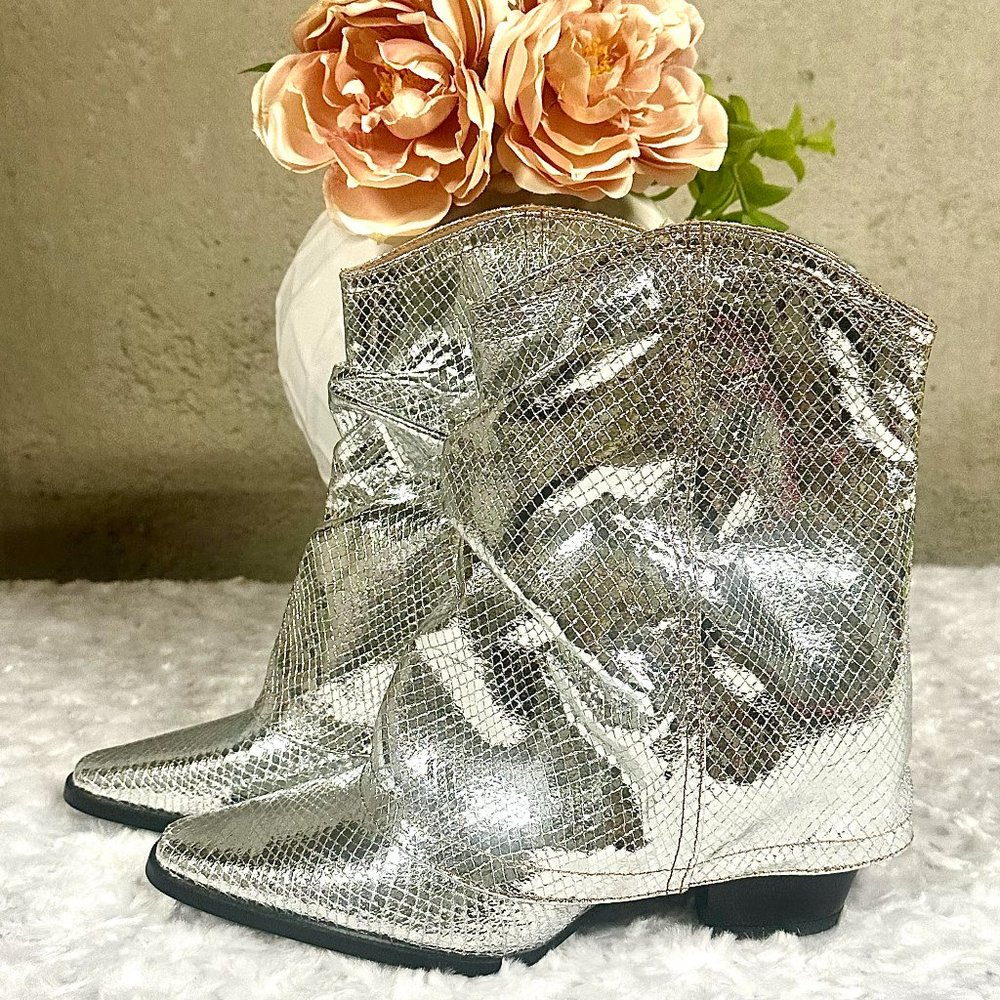 NWT Metallic Silver Fold Over Wedge Heel Ankle Boots / Booties